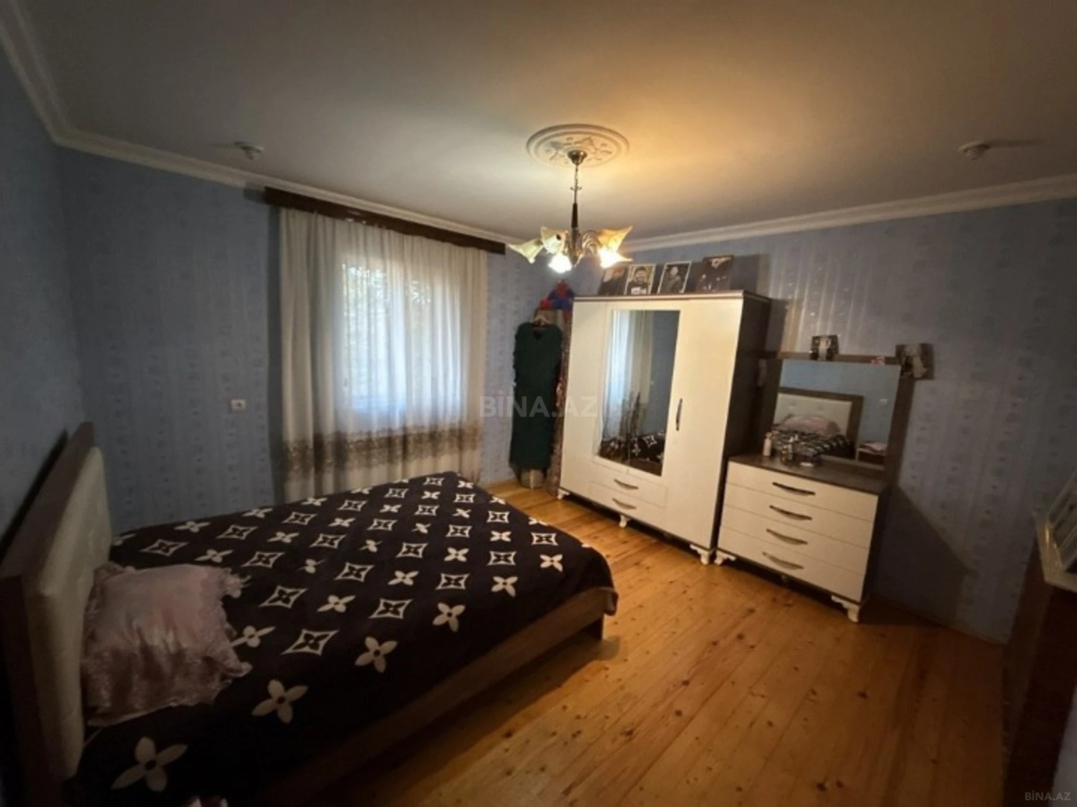 Satılır 5 otaqlı həyət evi 165 m²
