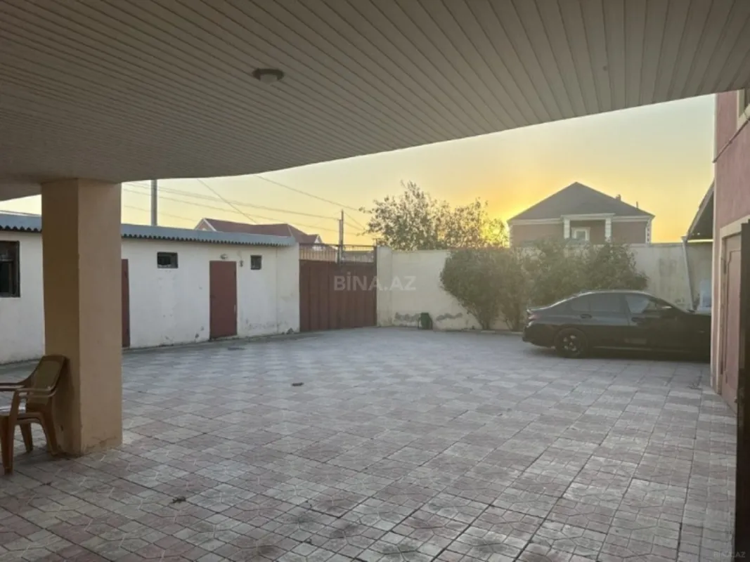 Satılır 5 otaqlı həyət evi 165 m²