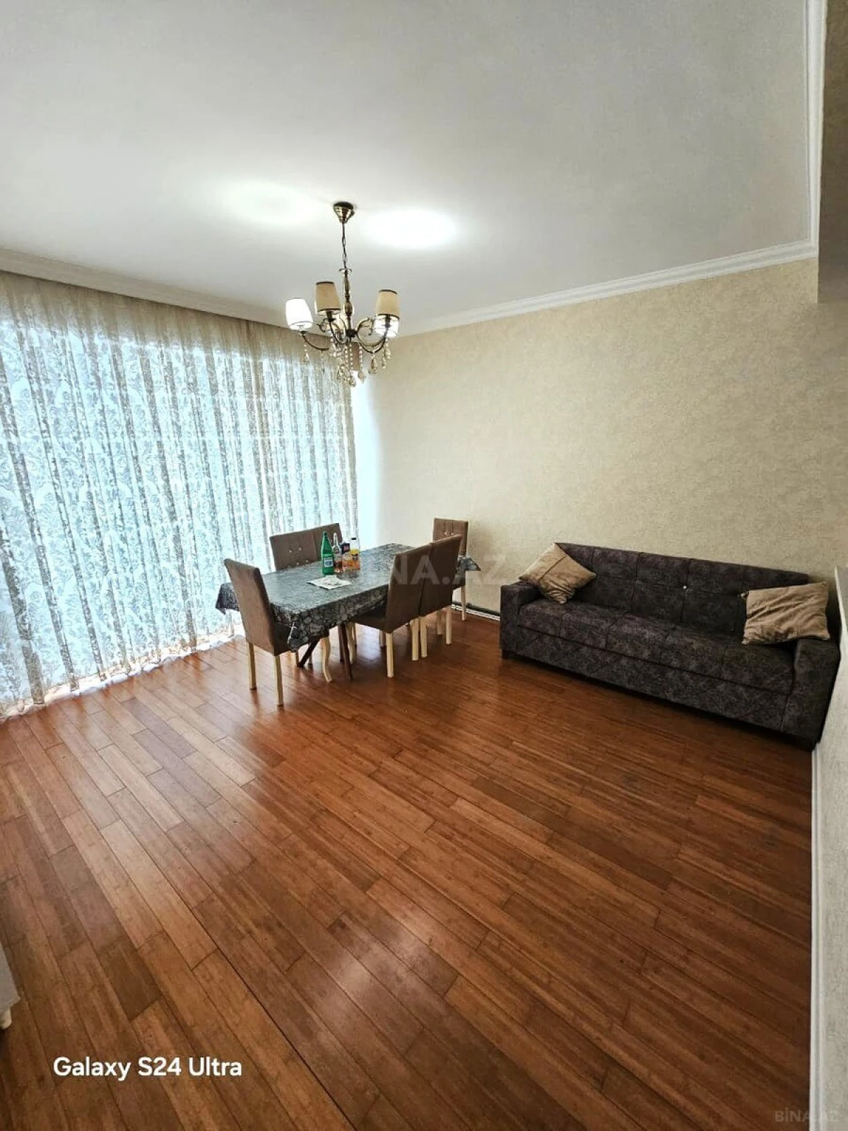 Kirayə verilir 2 otaqlı mənzil 62 m²
