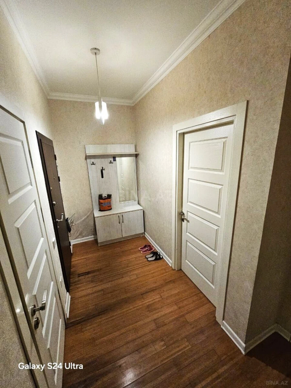 Kirayə verilir 2 otaqlı mənzil 62 m²