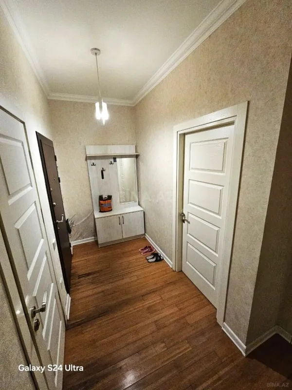 Kirayə verilir 2 otaqlı mənzil 62 m²