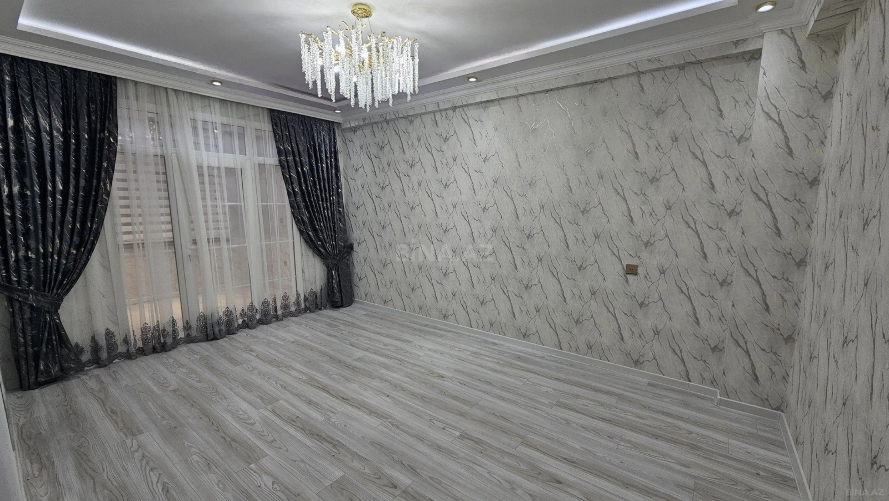 Satılır 3 otaqlı mənzil 86 m²