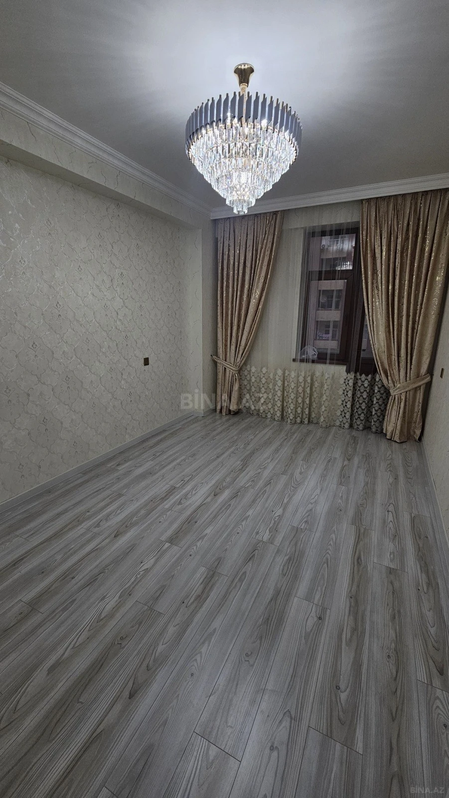 Satılır 3 otaqlı mənzil 86 m²
