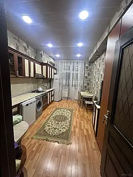 Satılır 2 otaqlı mənzil 98 m²