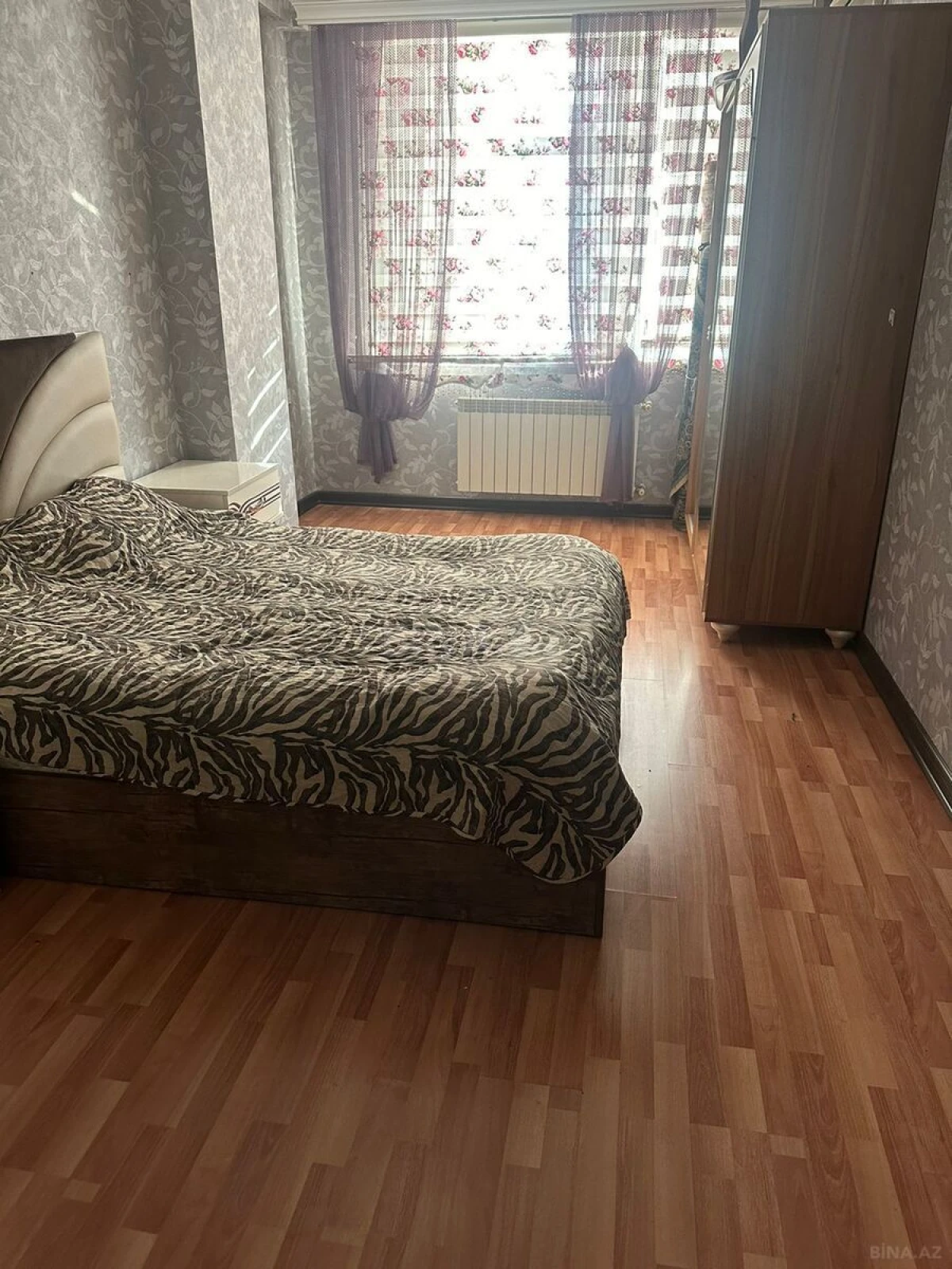 Satılır 2 otaqlı mənzil 98 m²