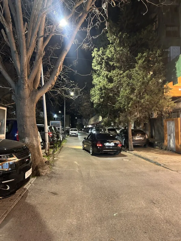 Kirayə verilir obyekt 200 m²