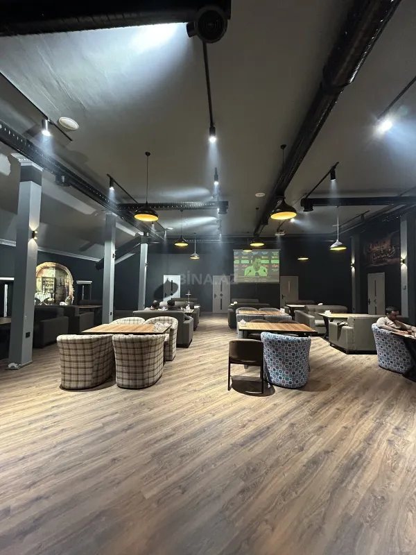 Kirayə verilir obyekt 200 m²