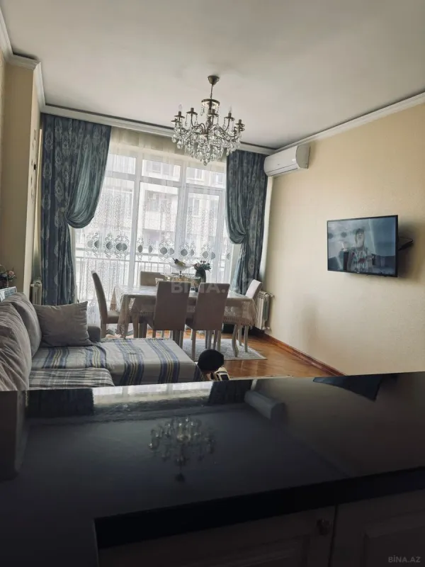 Satılır 2 otaqlı mənzil 62 m²