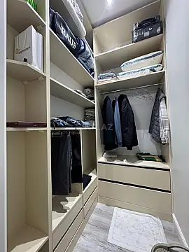 Satılır 5 otaqlı həyət evi 200 m²