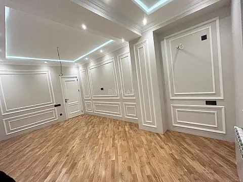 Satılır 3 otaqlı mənzil 110 m²