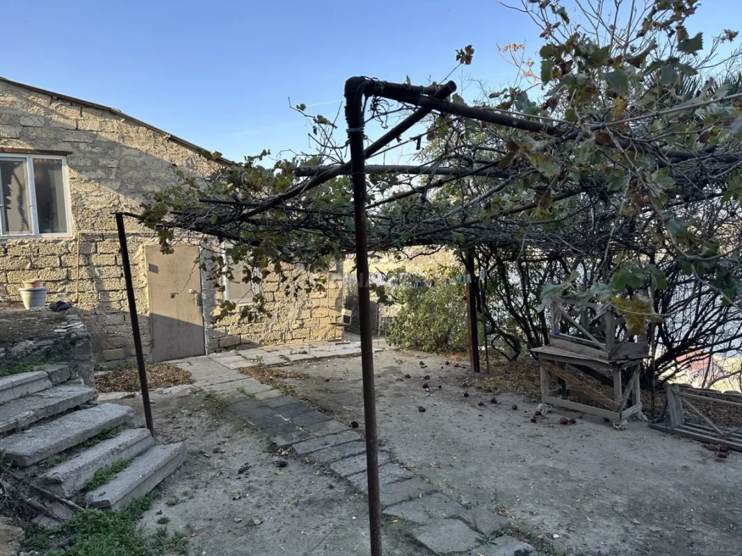 Satılır 4 otaqlı həyət evi 130 m²