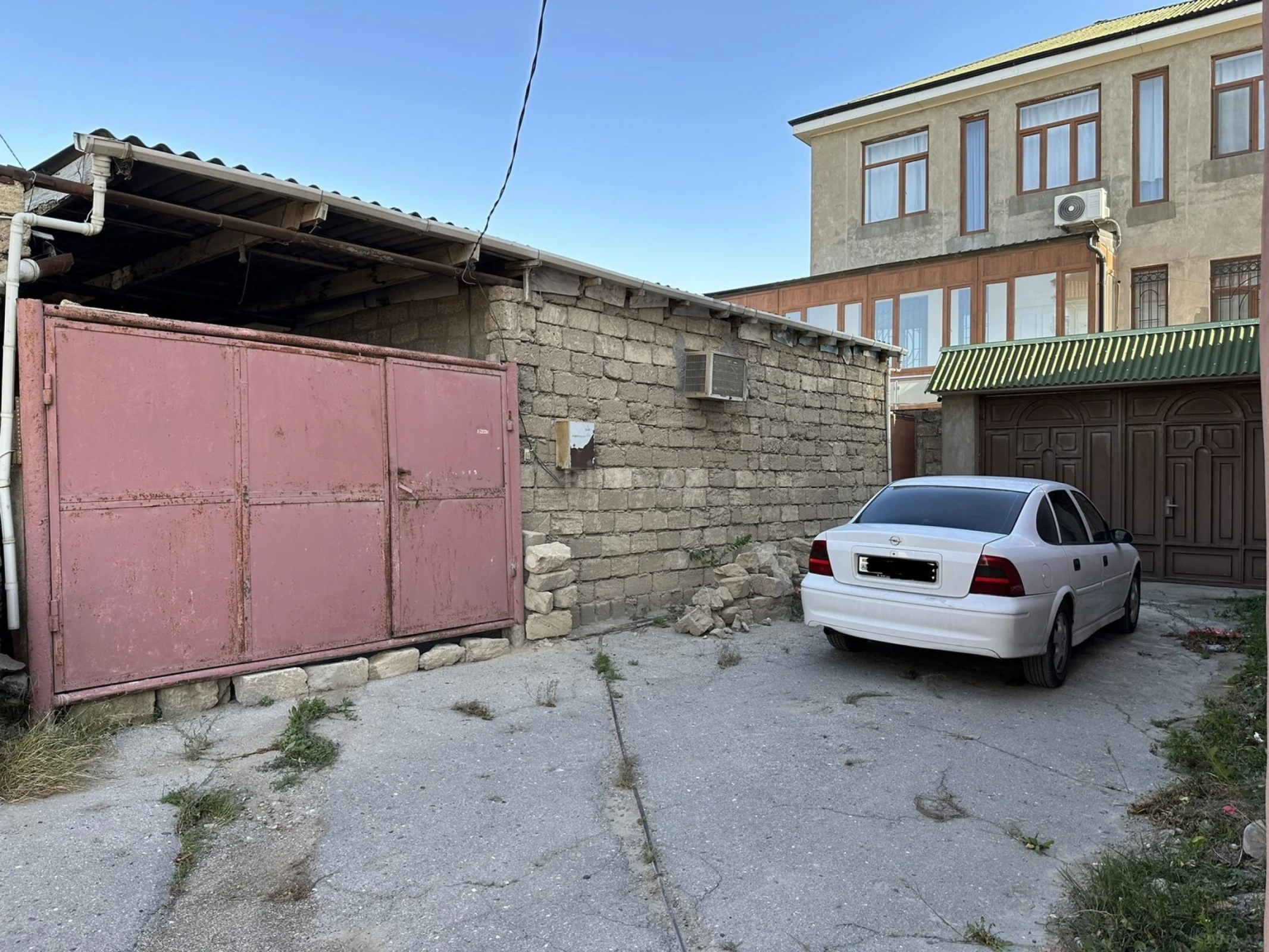 Satılır 4 otaqlı həyət evi 130 m²