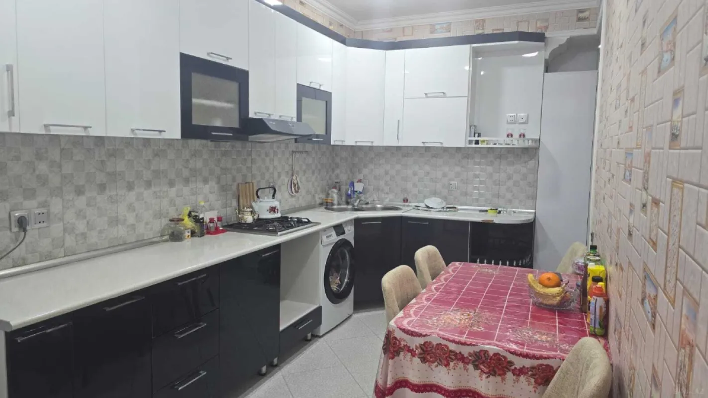 Kirayə verilir 2 otaqlı mənzil 52 m²