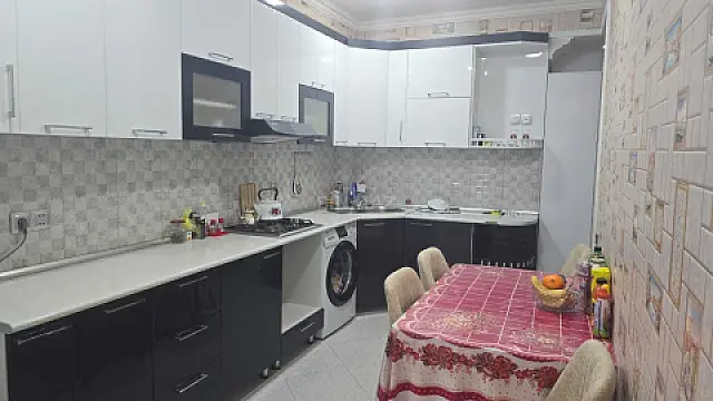 Kirayə verilir 2 otaqlı mənzil 52 m²