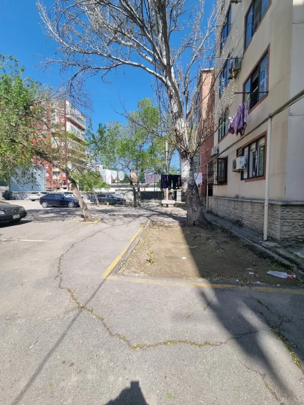 Satılır 3 otaqlı mənzil 60 m²