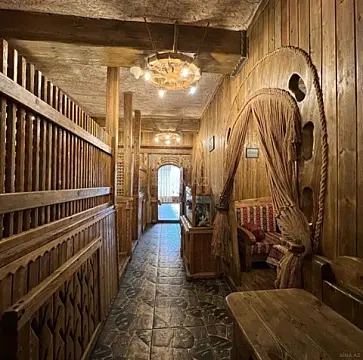 Satılır obyekt 210 m²