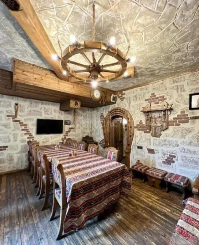 Satılır obyekt 210 m²