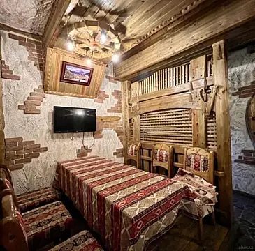 Satılır obyekt 210 m²