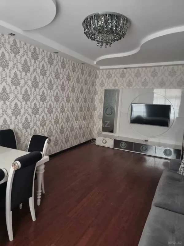 Satılır 3 otaqlı mənzil 153 m²