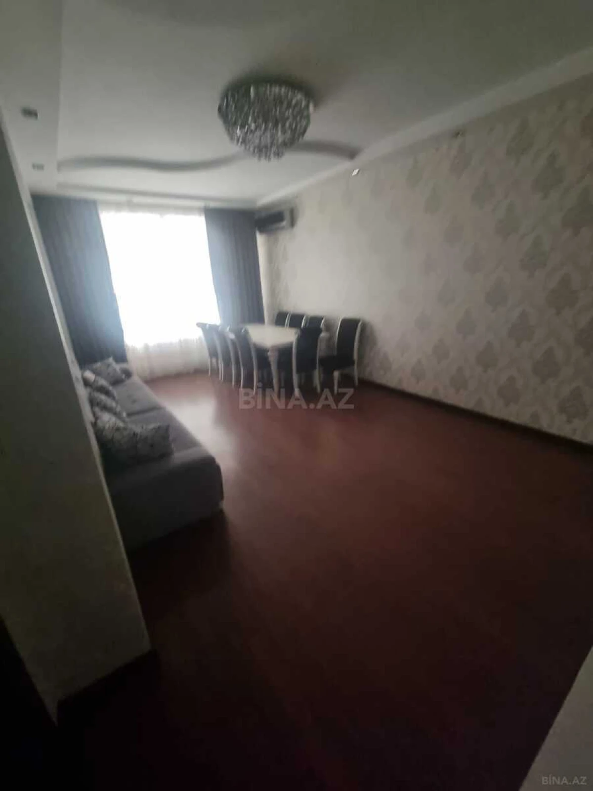 Satılır 3 otaqlı mənzil 153 m²