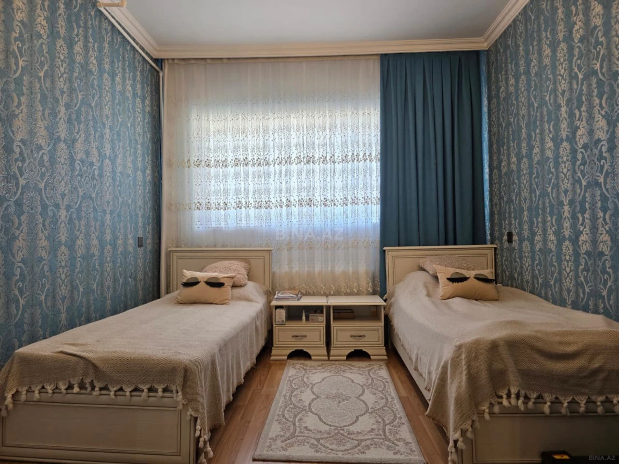 Satılır 4 otaqlı mənzil 120 m²