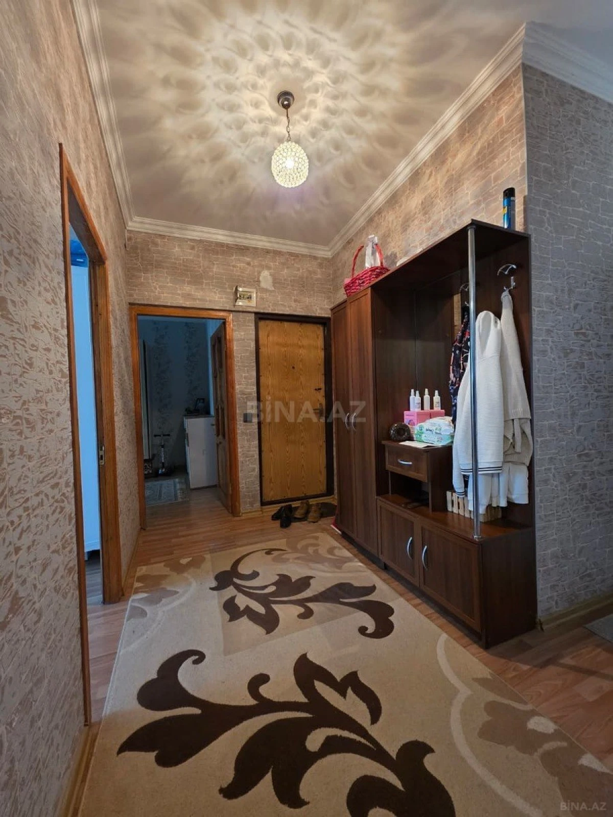 Satılır 4 otaqlı mənzil 120 m²