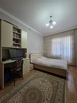 Satılır 4 otaqlı mənzil 120 m²