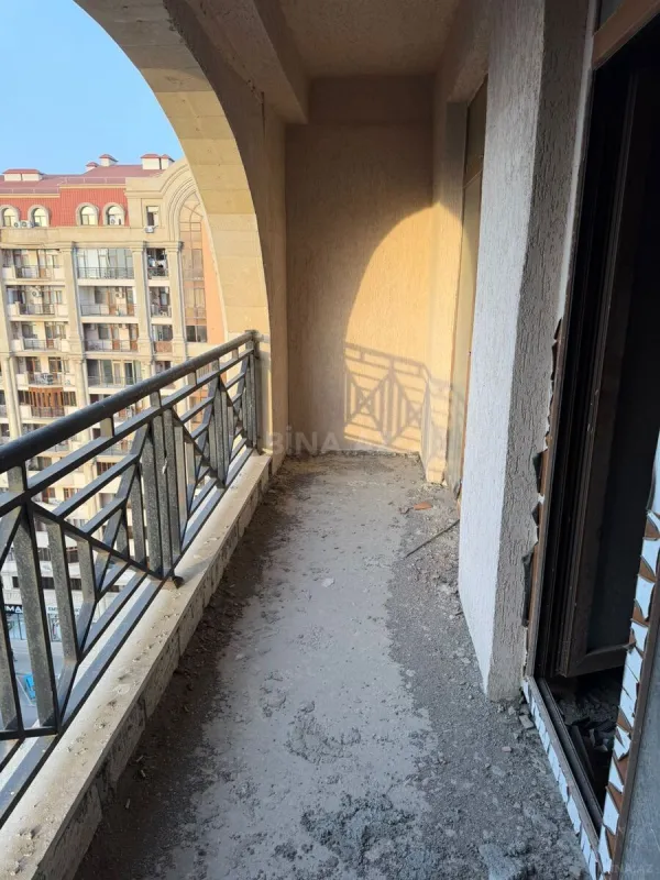 Satılır 1 otaqlı mənzil 60 m²
