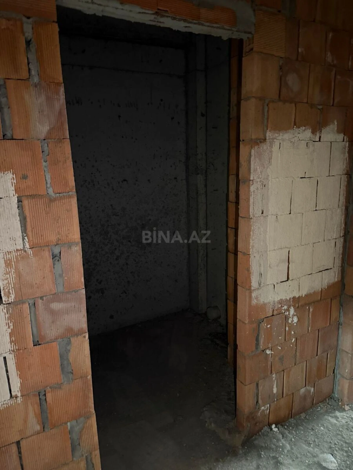 Satılır 1 otaqlı mənzil 60 m²