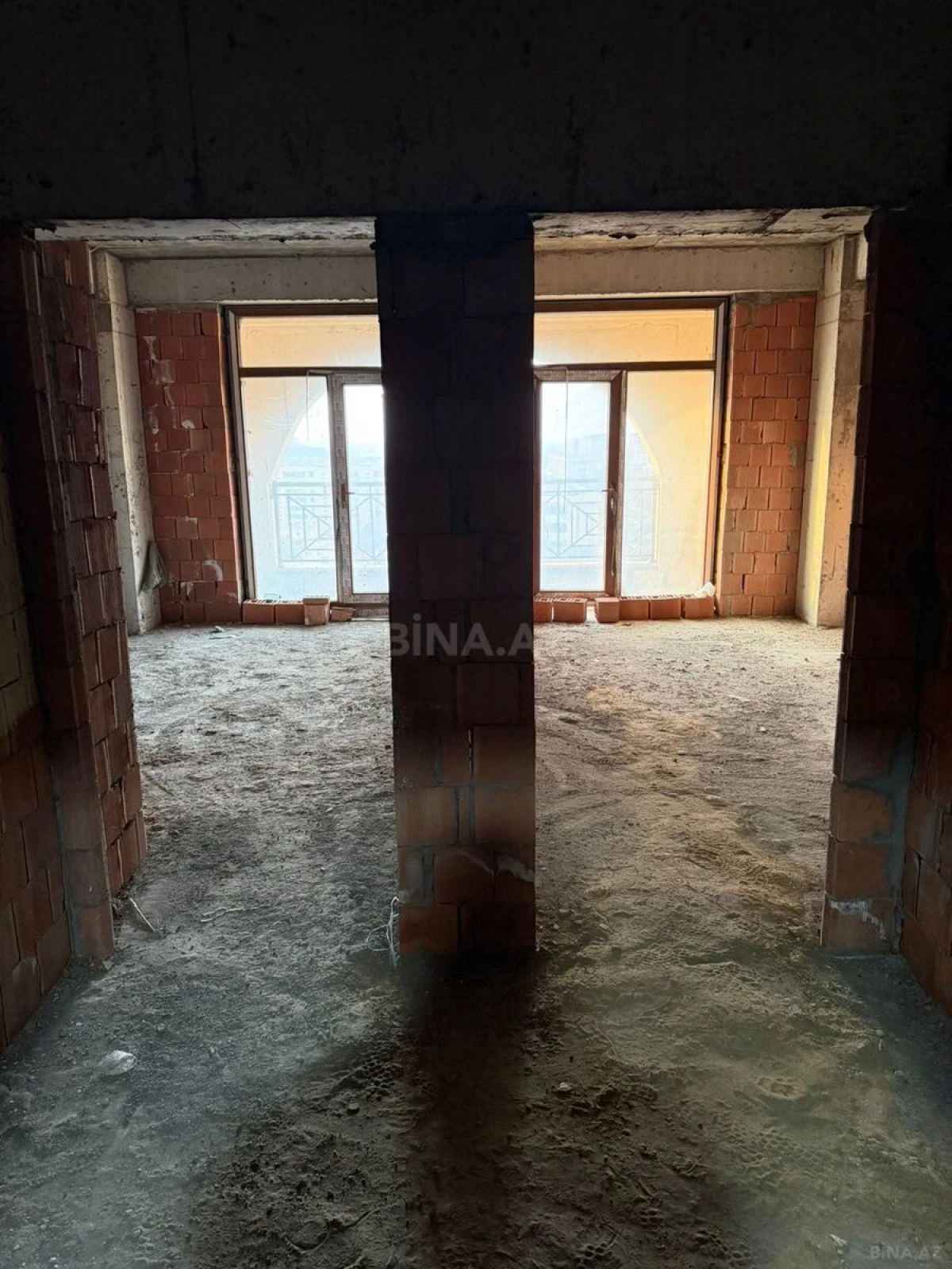 Satılır 1 otaqlı mənzil 60 m²