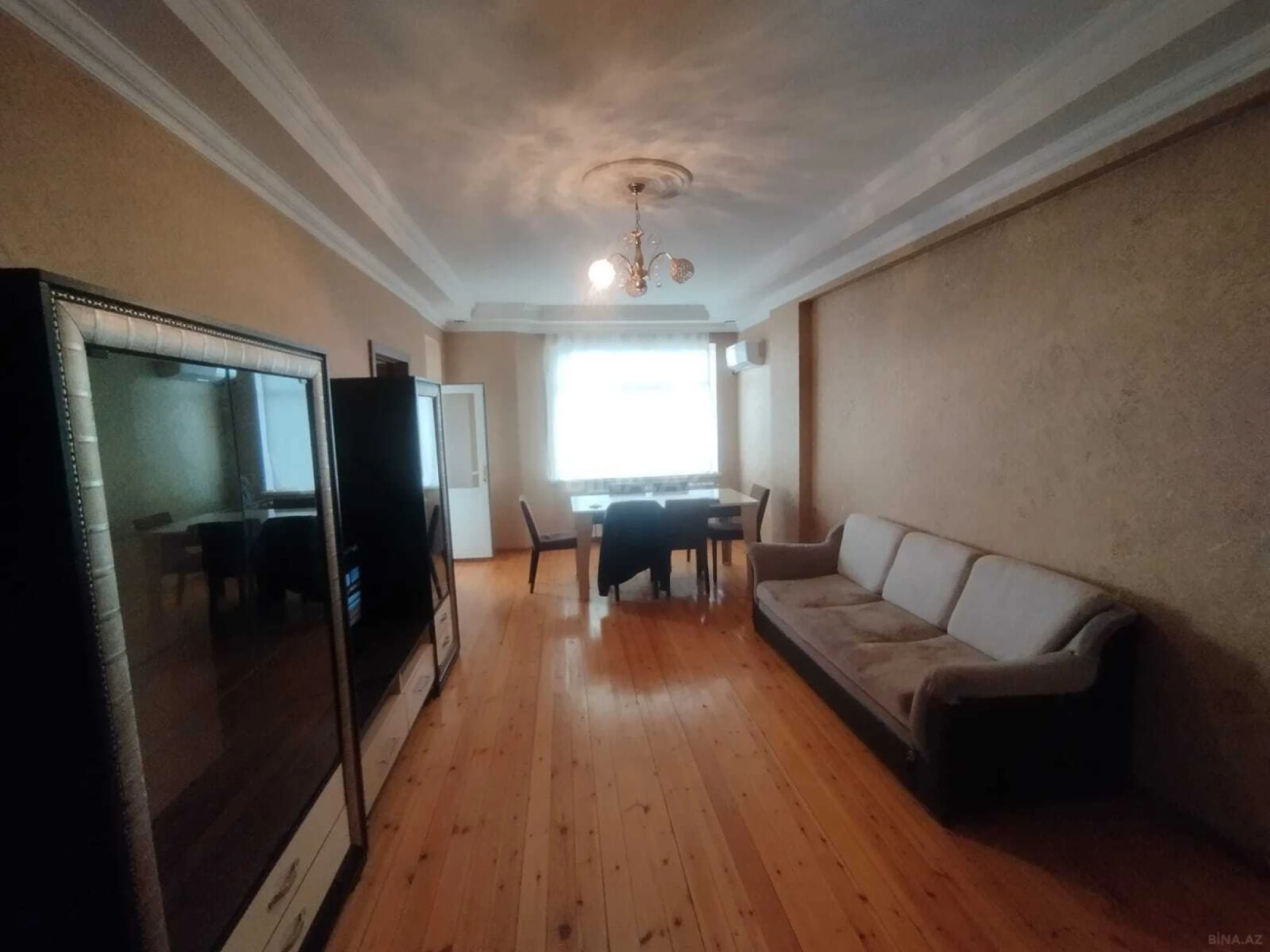 Kirayə verilir 2 otaqlı mənzil 58 m²