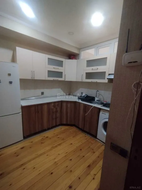 Kirayə verilir 2 otaqlı mənzil 58 m²