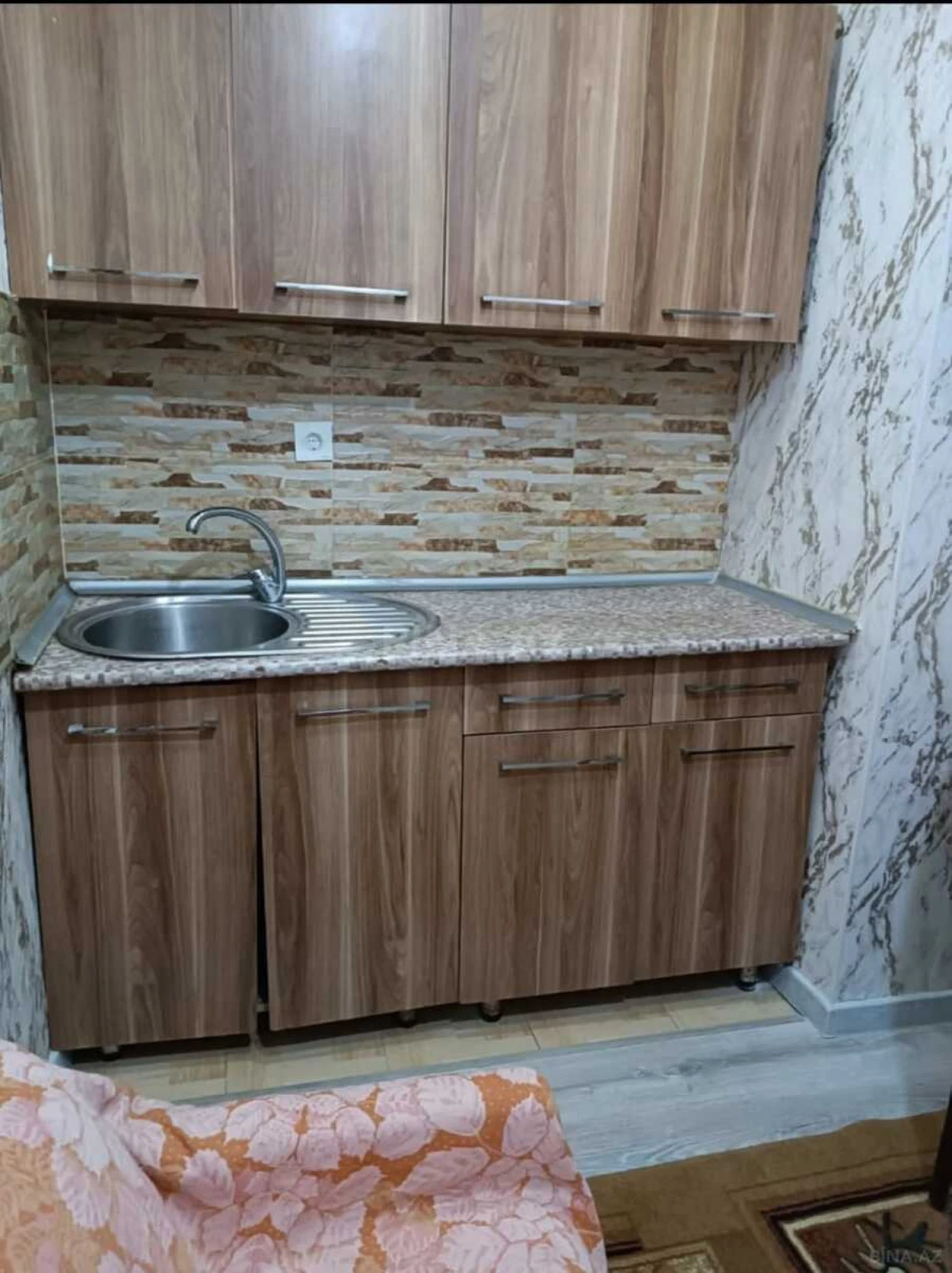 Kirayə verilir 2 otaqlı mənzil 50 m²