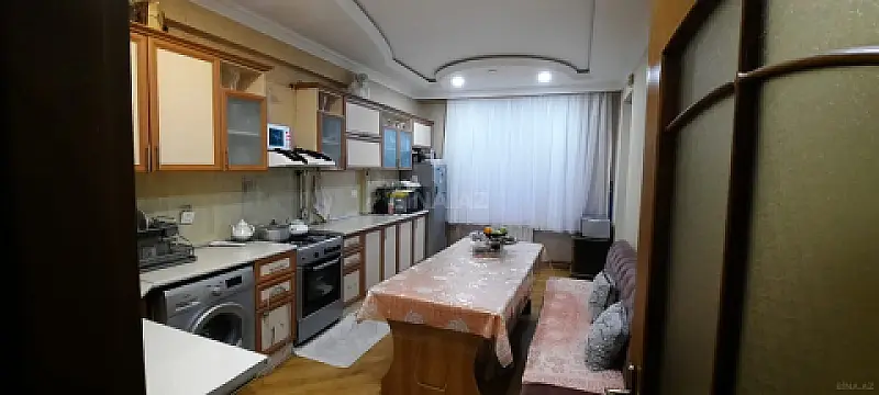 Satılır 3 otaqlı mənzil 88 m²