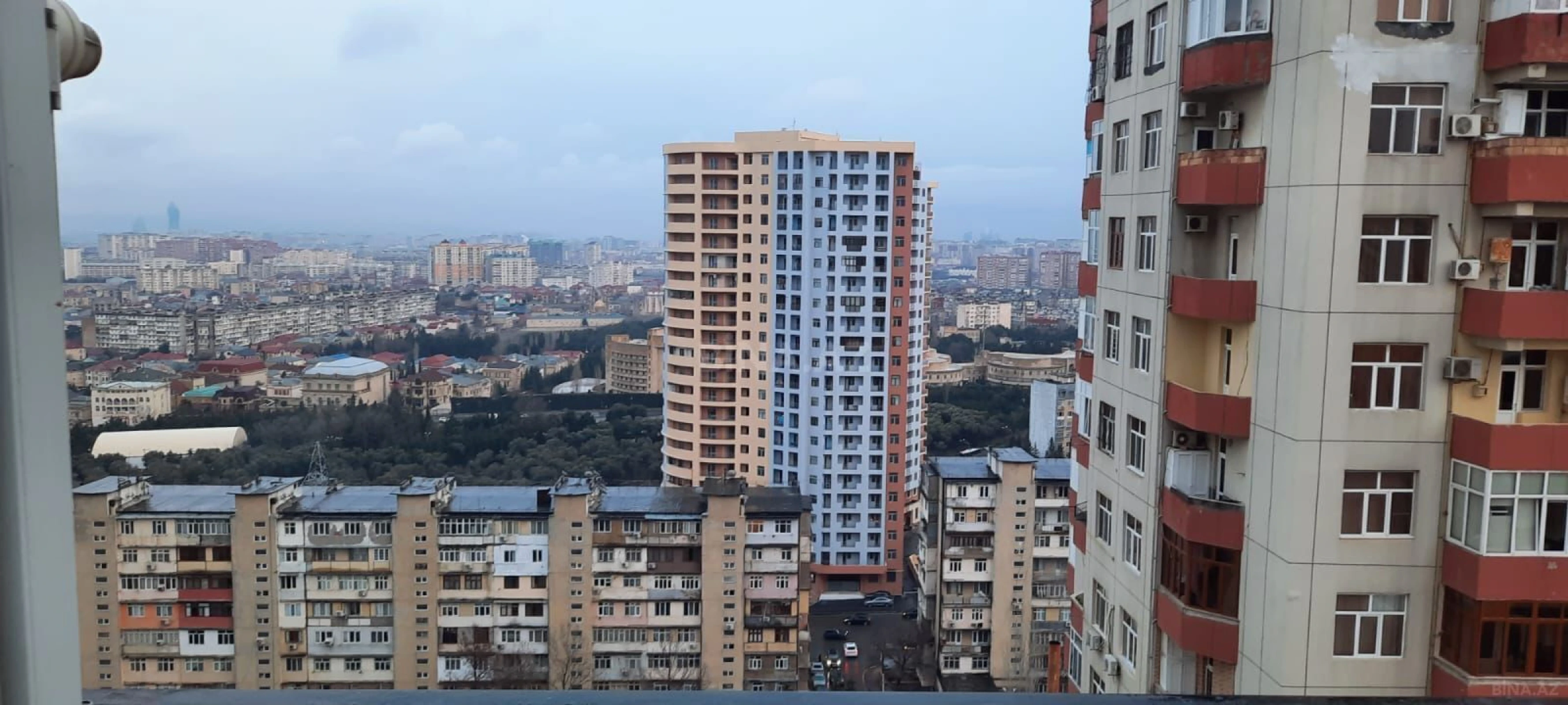 Satılır 3 otaqlı mənzil 88 m²