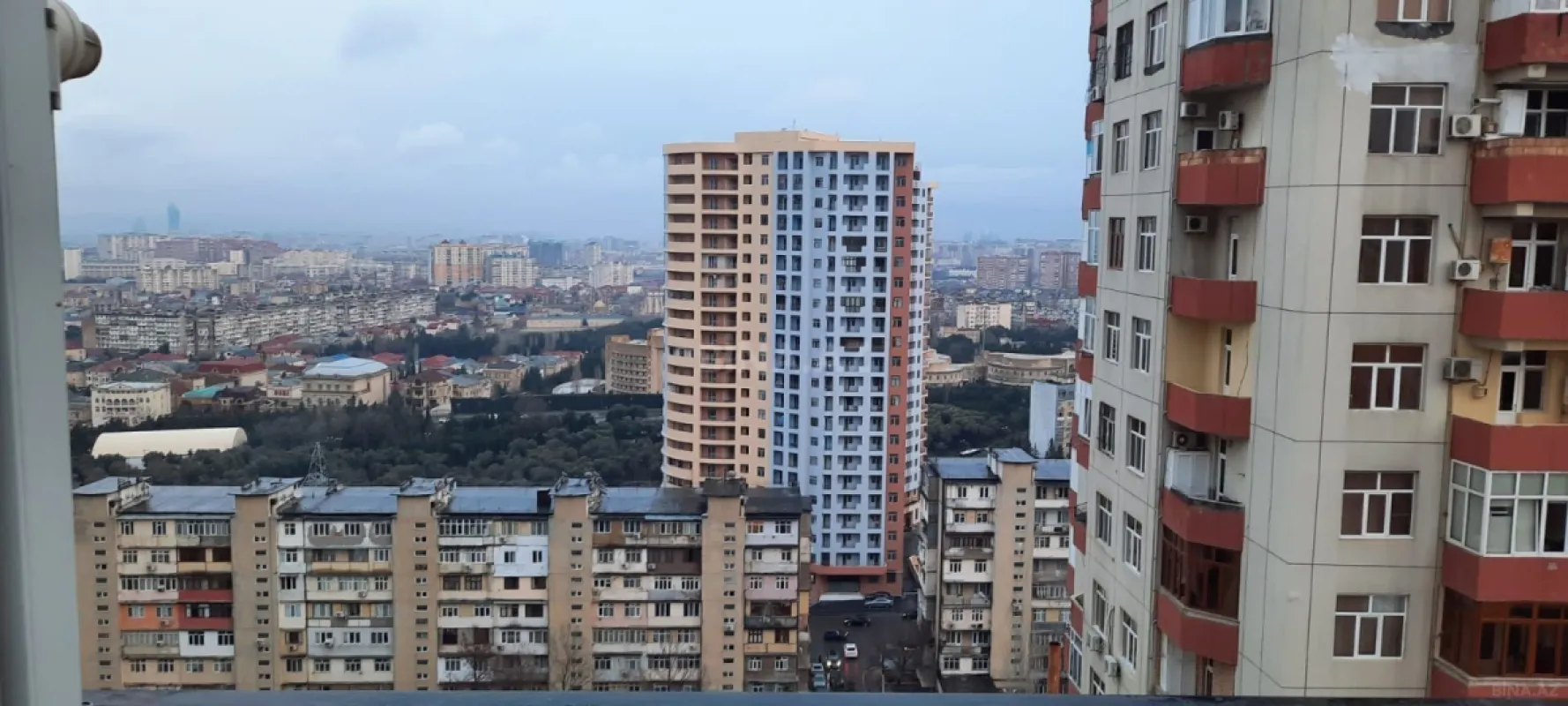 Satılır 3 otaqlı mənzil 88 m²