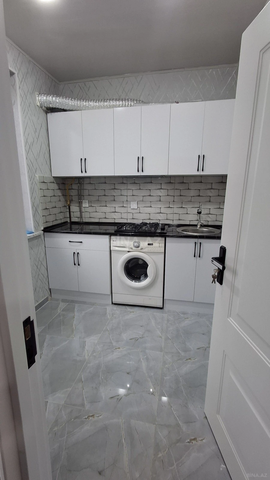 Satılır 2 otaqlı mənzil 50 m²