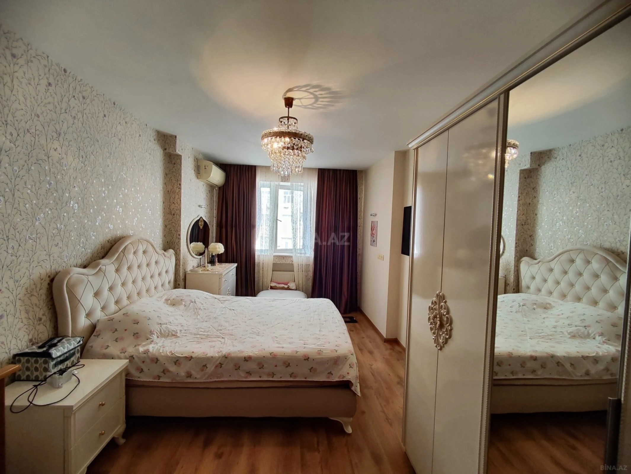 Satılır 3 otaqlı mənzil 82 m²