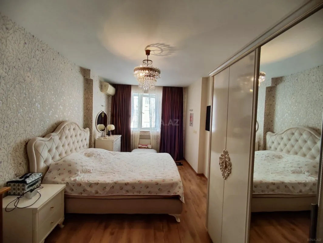 Satılır 3 otaqlı mənzil 82 m²