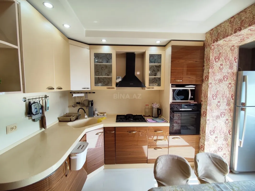 Satılır 3 otaqlı mənzil 82 m²