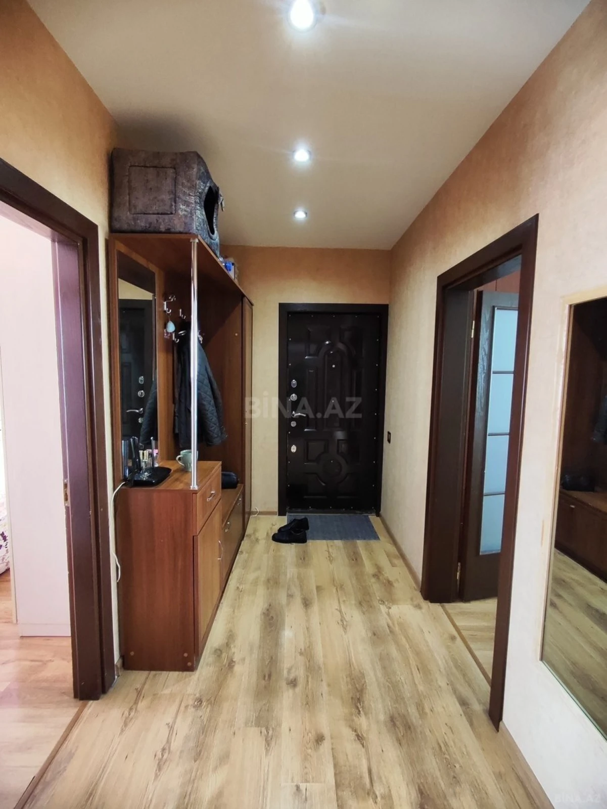 Satılır 3 otaqlı mənzil 82 m²