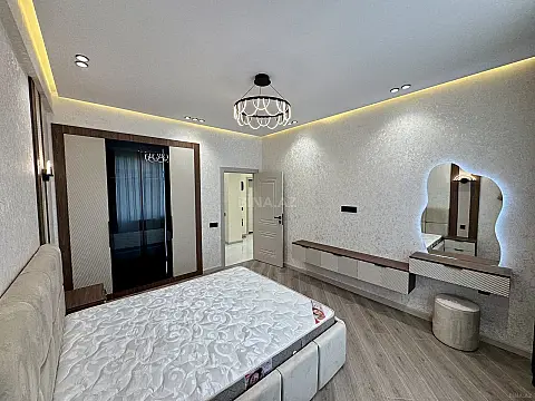 Satılır 3 otaqlı mənzil 90 m²