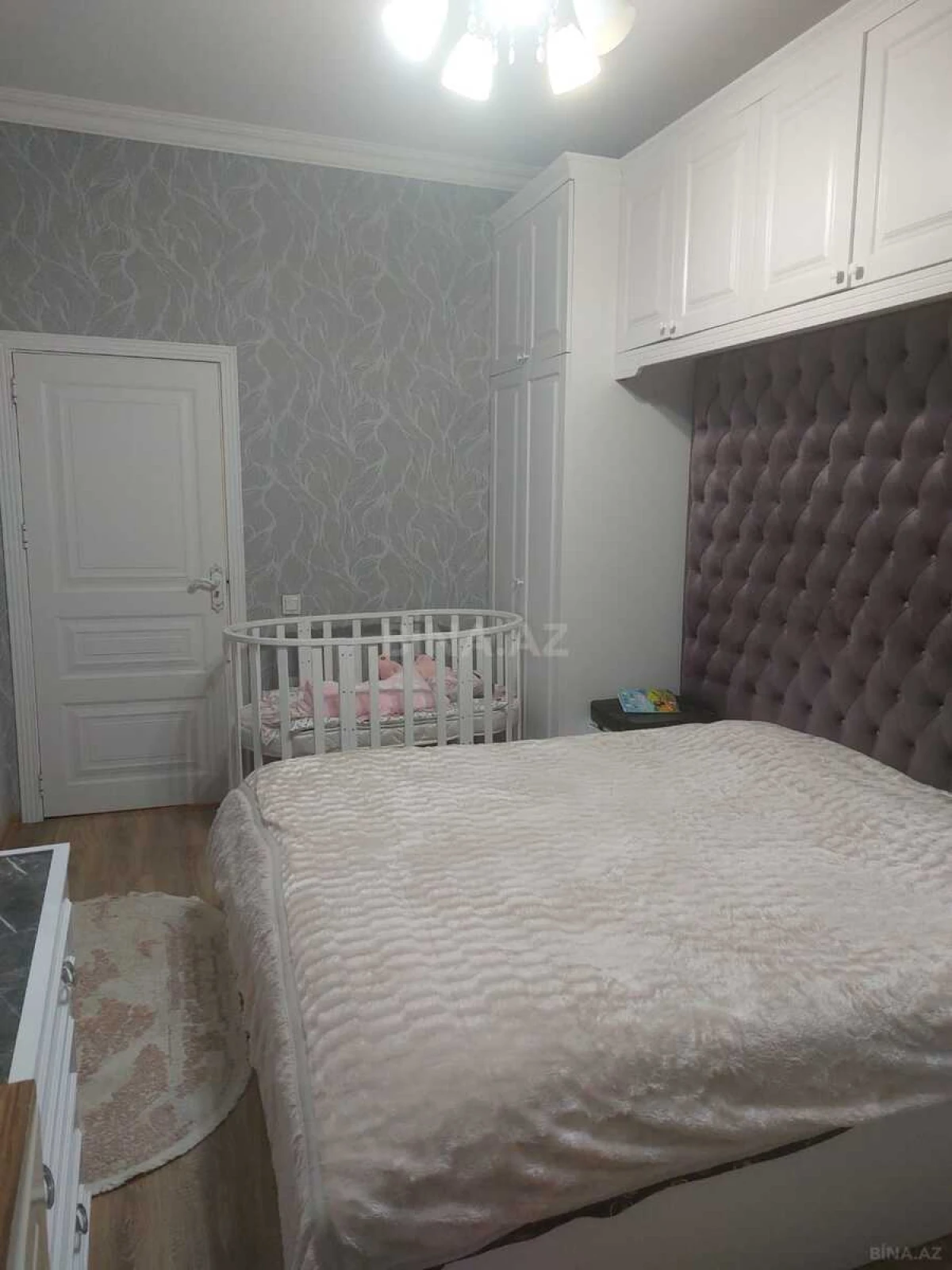 Satılır 2 otaqlı mənzil 74 m²