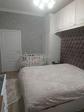 Satılır 2 otaqlı mənzil 74 m²