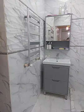 Satılır 2 otaqlı mənzil 74 m²