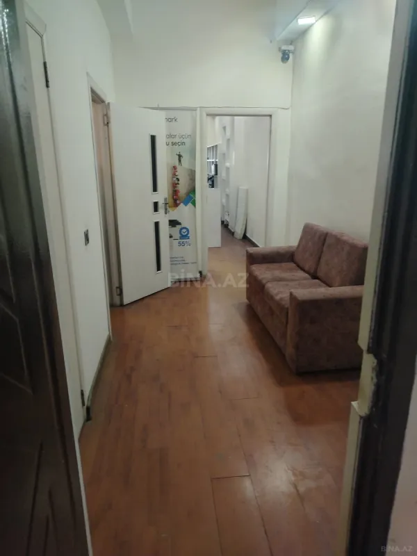 Kirayə verilir 3 otaqlı ofis 120 m²