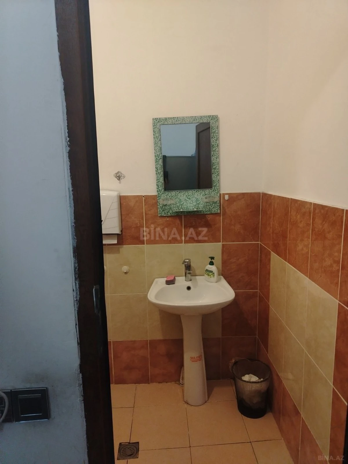 Kirayə verilir 3 otaqlı ofis 120 m²