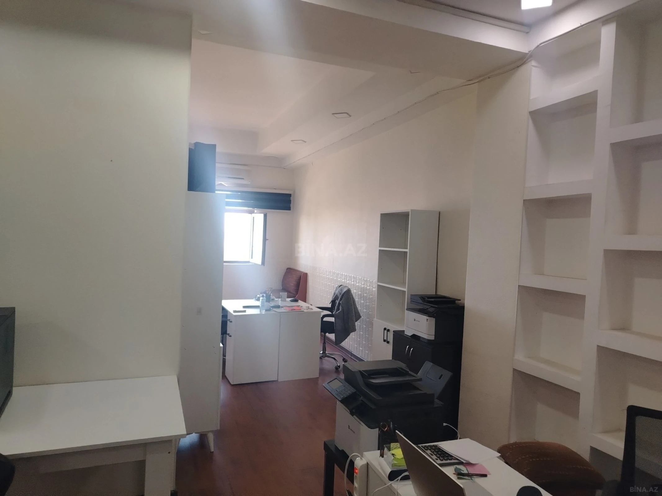 Kirayə verilir 3 otaqlı ofis 120 m²