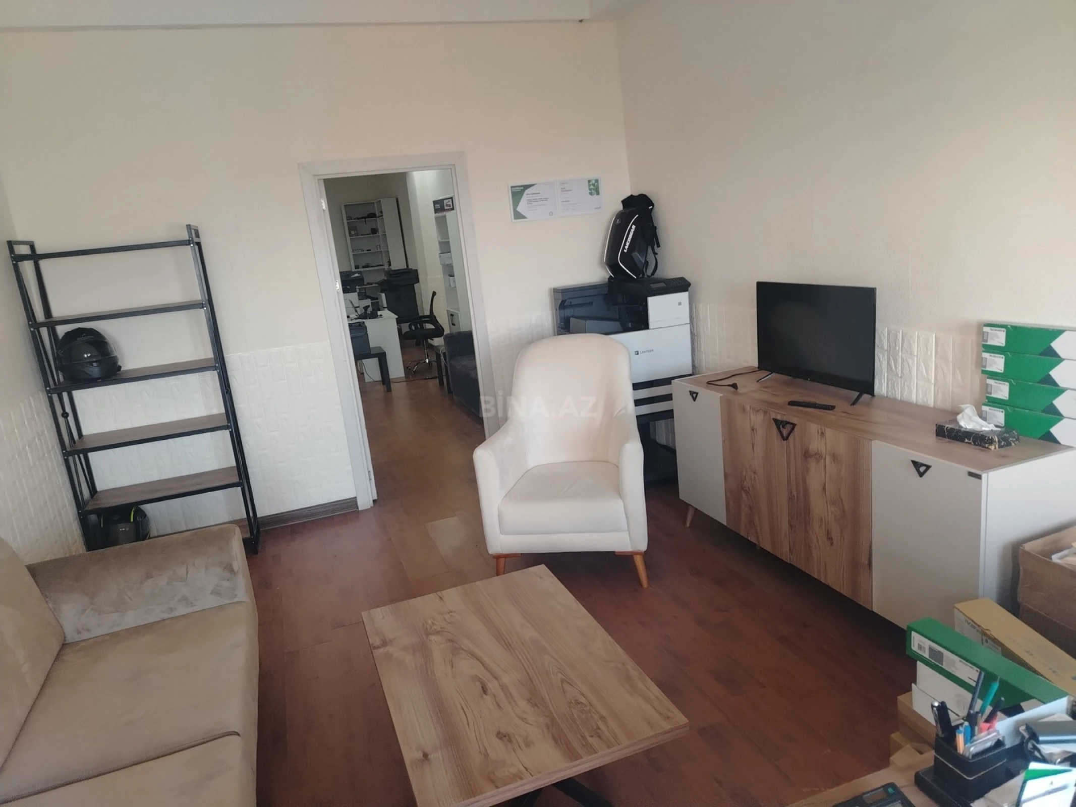 Kirayə verilir 3 otaqlı ofis 120 m²