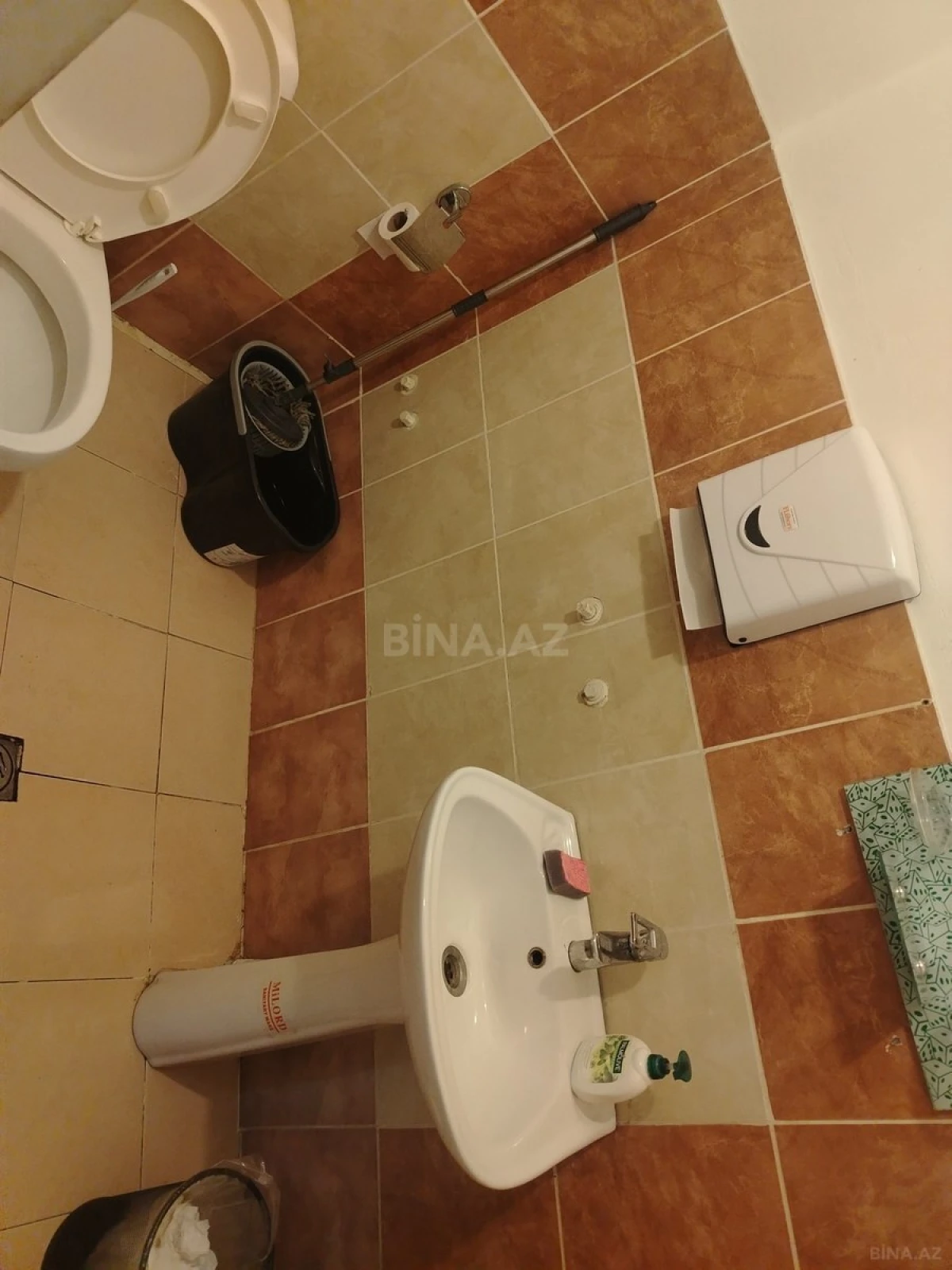 Kirayə verilir 3 otaqlı ofis 120 m²